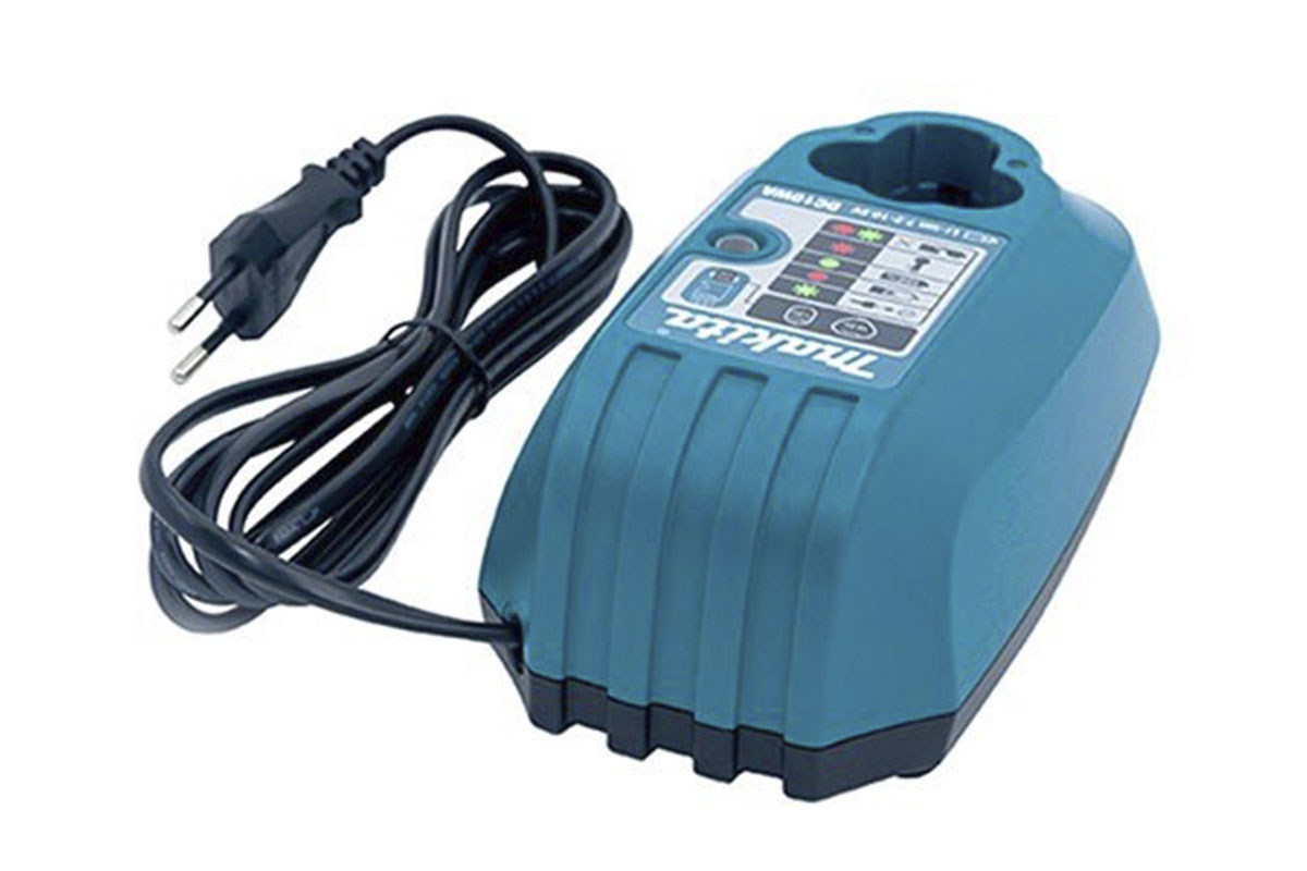 Sạc pin Li-ion 7.2V-10.8V DC10WA Makita 194588-1