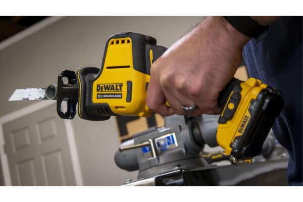 Thân máy cưa kiếm pin 12V DeWALT DCS312N-KR