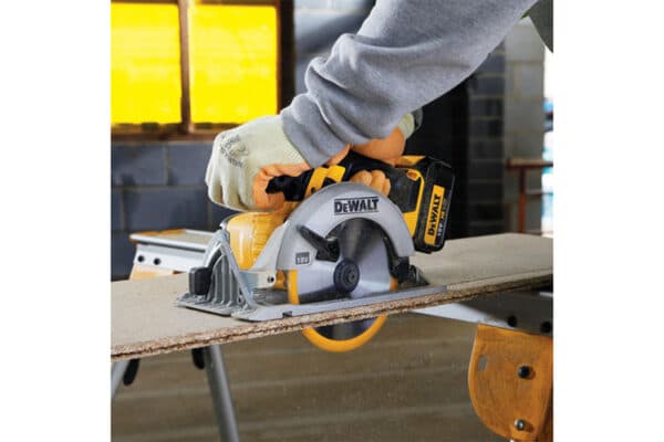 Thân máy cưa đĩa pin 18V DeWALT DCS391N-KR
