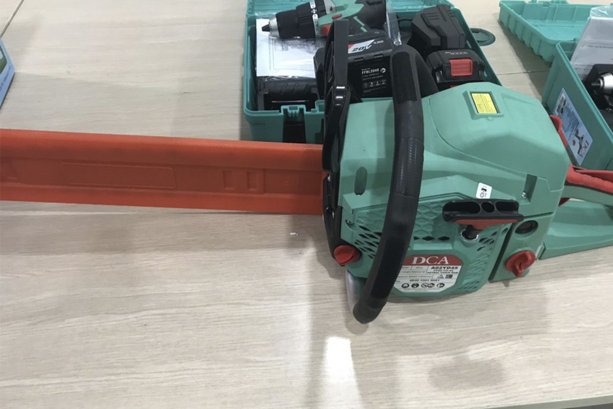 Máy cưa xích xăng 45ml DCA A02YD45