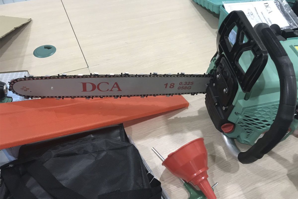 Máy cưa xích xăng 45ml DCA A02YD45