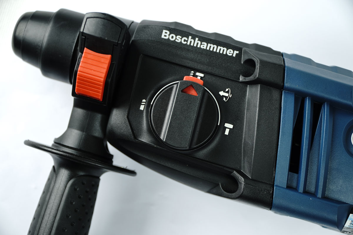 Máy khoan bê tông 2 chức năng Bosch GBH 2-20 RE