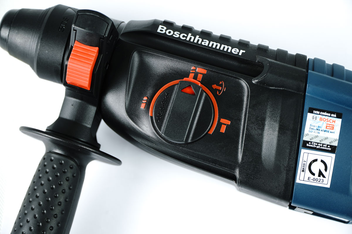 Máy khoan bê tông 2 chức năng Bosch GBH 2-26 RE