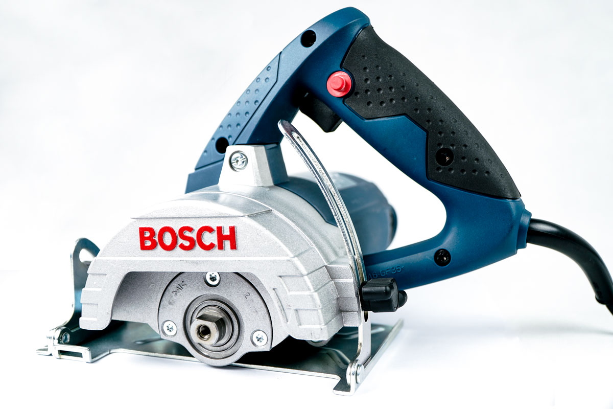 Máy cắt gạch 110mm Bosch GDM 13-34