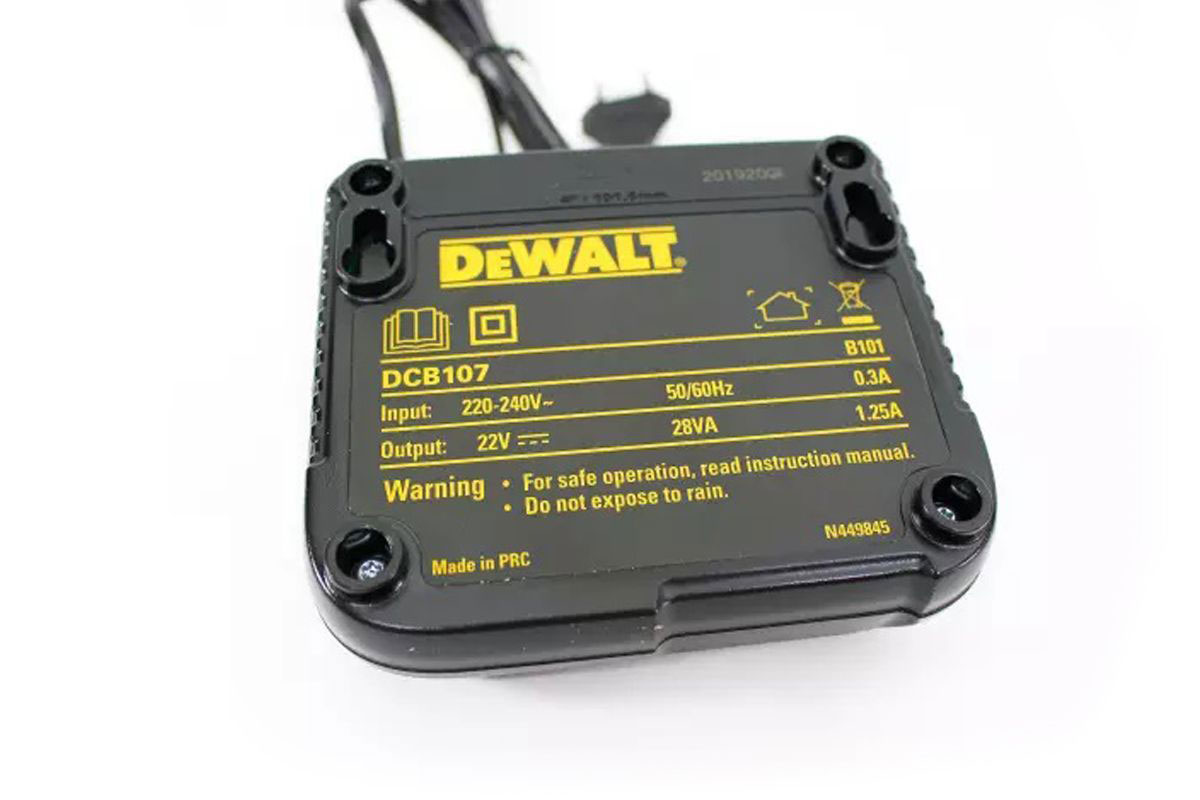 Bộ sạc pin 10.8V - 18V Dewalt DCB107-B1
