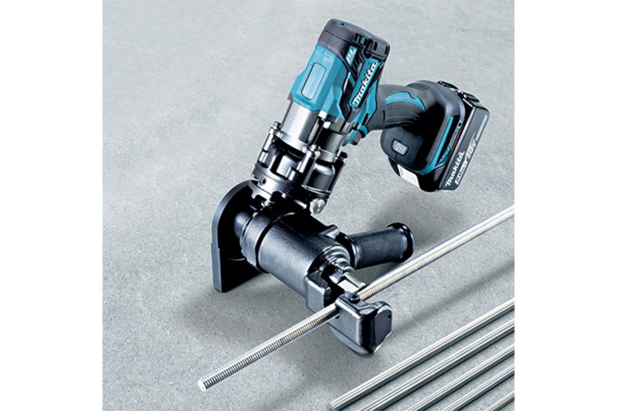 Máy chấn sắt ren (BL) pin 18V Makita DSC121ZK