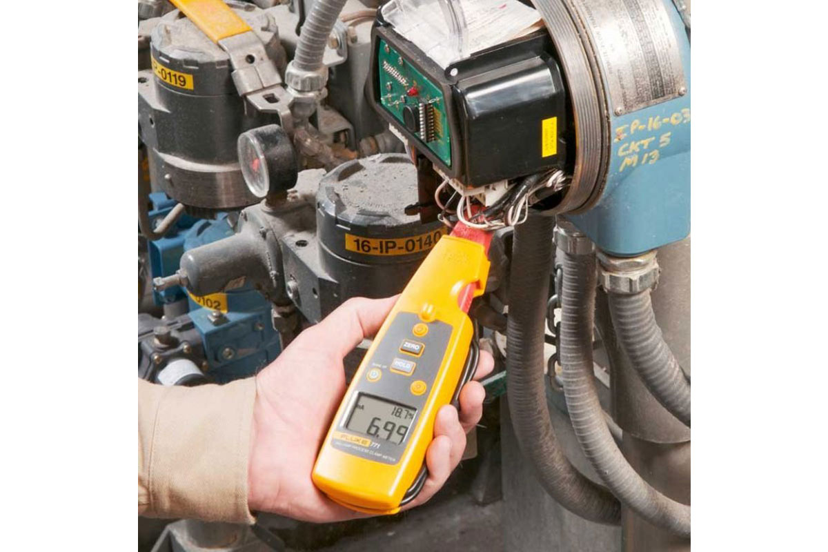 Ampe kìm đo dòng thấp Fluke 771