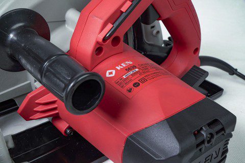 Máy cưa gỗ 235mm Ken 5639
