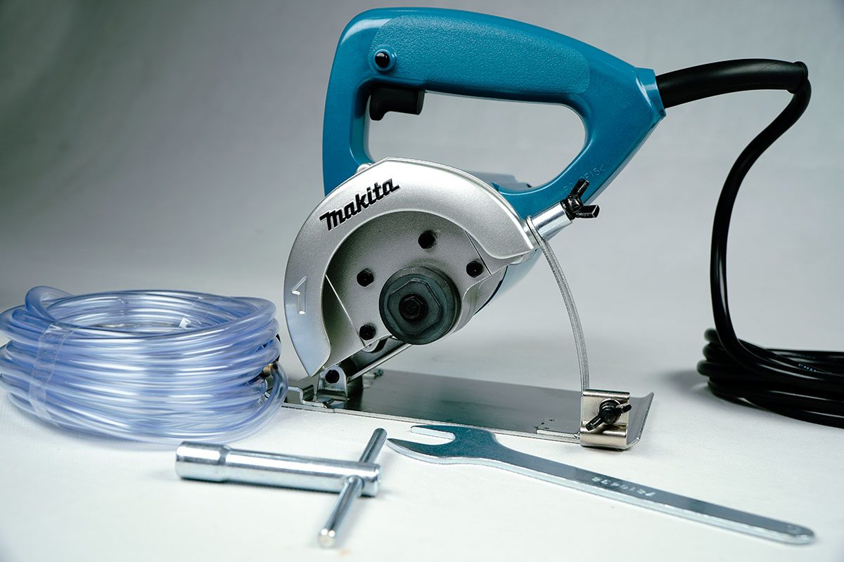 Máy cắt gạch 110mm Makita 4100NH2