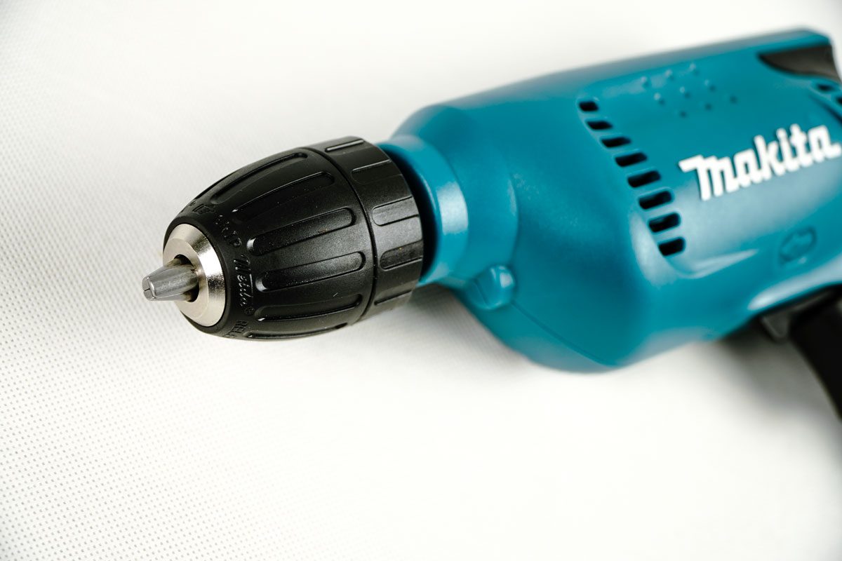 Máy khoan sắt 10mm Makita 6413