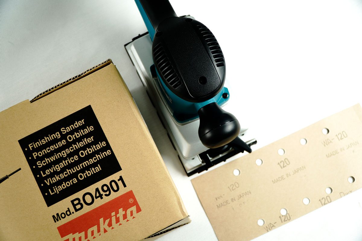 Máy chà nhám rung Makita BO4901