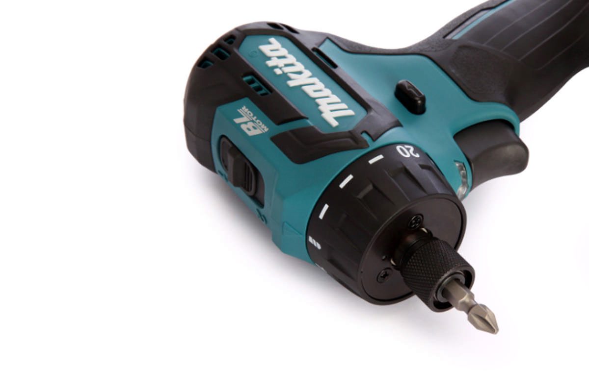 https://dungcuso.vn/products/may-khoan-van-vit-pin-12v-makita-df032dsae/