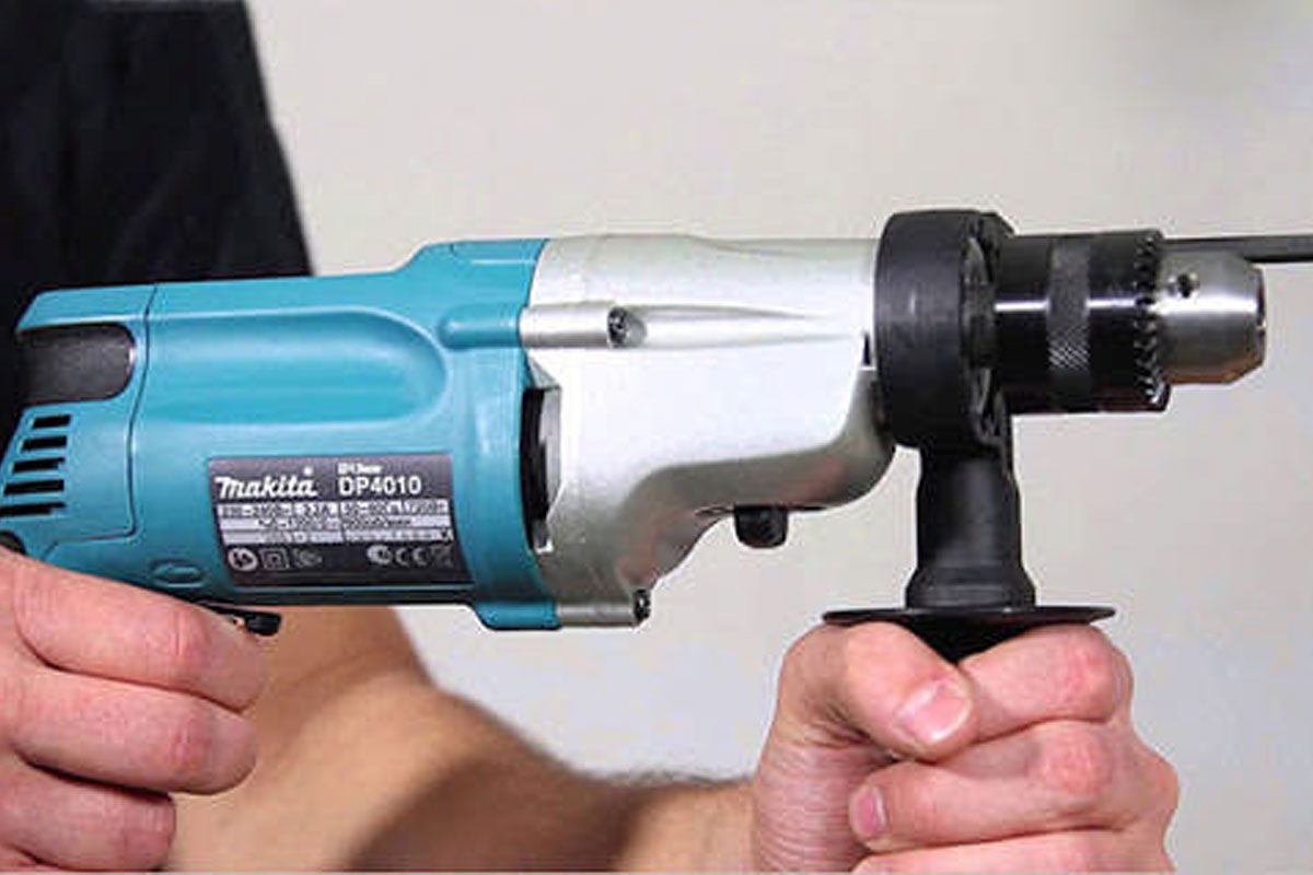 Máy khoan sắt 13mm Makita DP4010