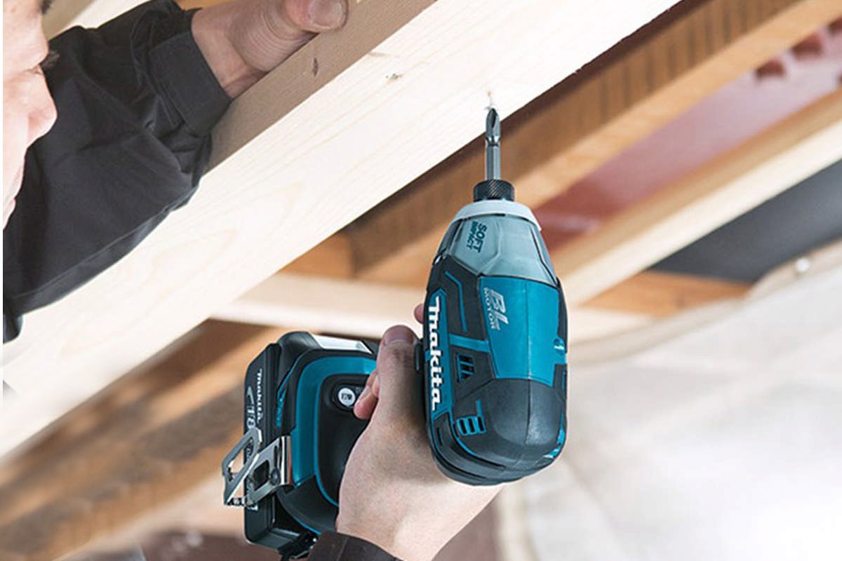 Thân máy vặn vít xung dầu pin 18V Makita DTS141Z