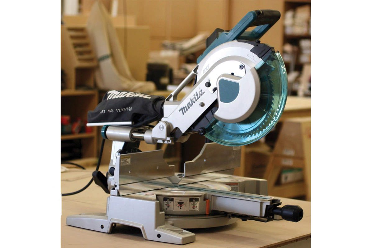 Máy cưa đa góc trượt 255mm Makita LS1016