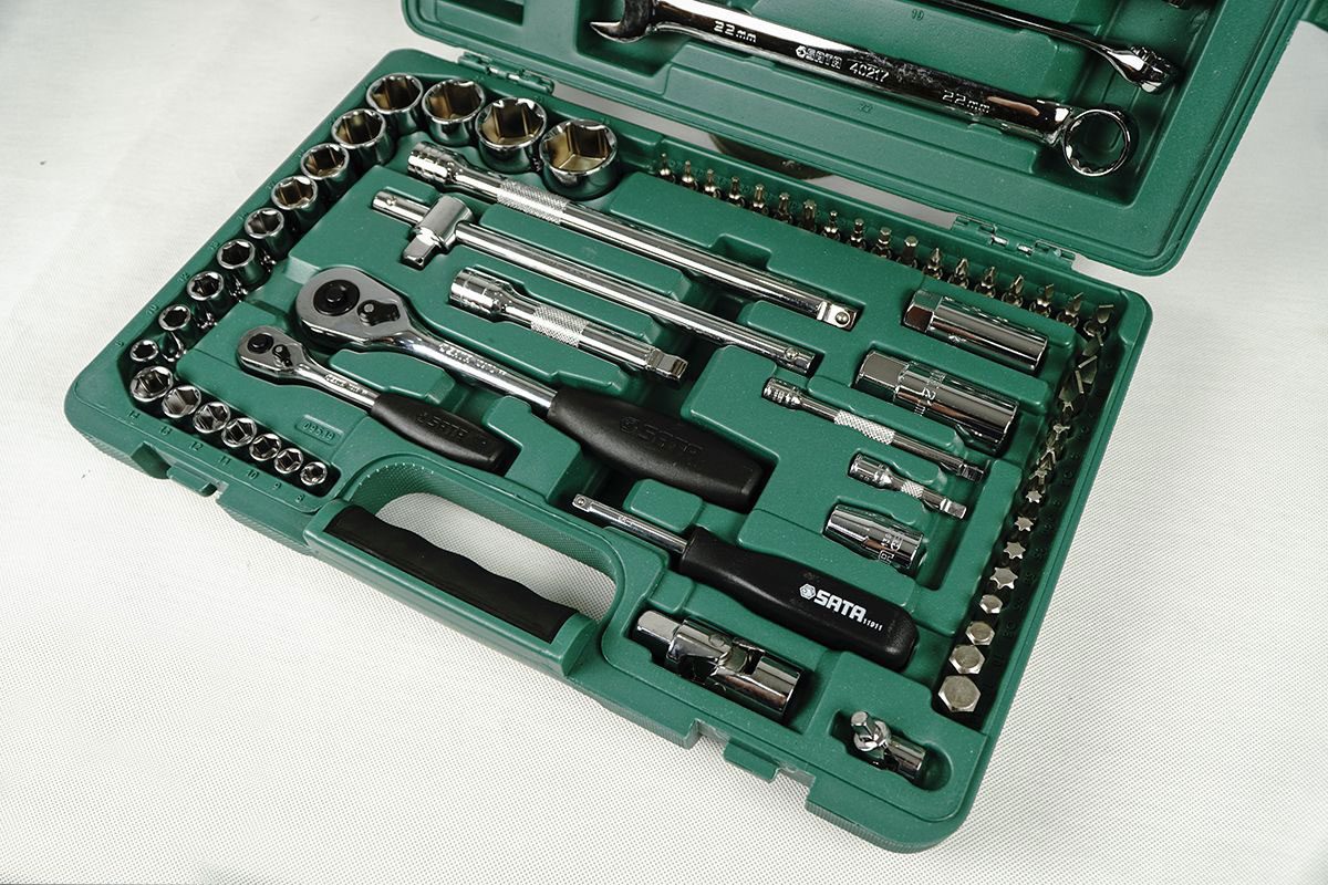 Bộ cờ lê - đầu tuýp 76 chi tiết Sata 09519