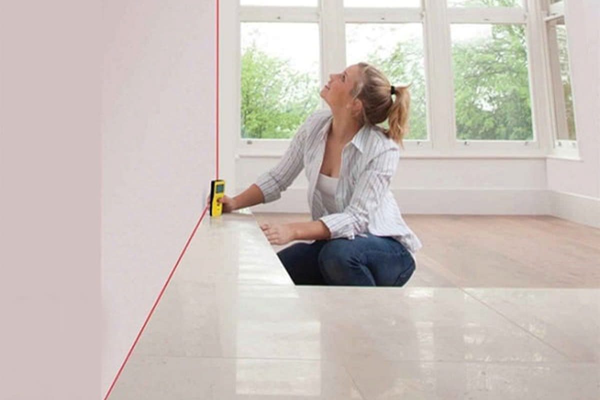 Máy đo khoảng cách laser 20m TLM65 Stanley STHT1-77032