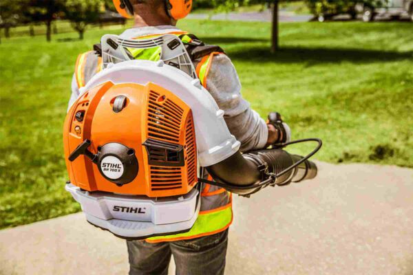 Máy thổi lá mang lưng STIHL BR-700