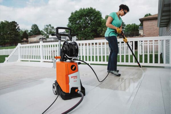 Máy xịt rửa áp lực cao STIHL RE-110