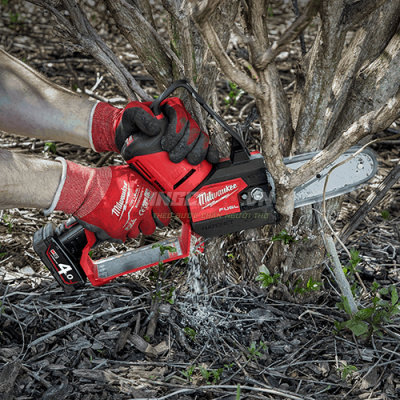 Máy cưa xích Milwaukee M12 FHS 