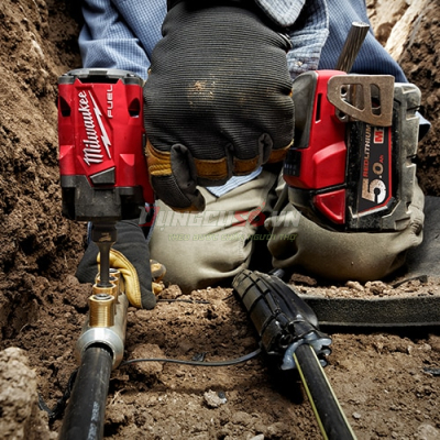 Máy Siết Bu Lông Milwaukee M18 FIW212-0X0