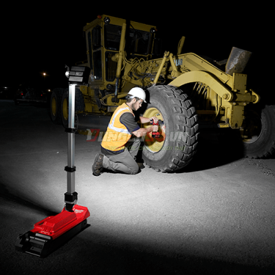 Đèn LED đứng điều khiển từ xa Milwaukee M18 ONERSAL