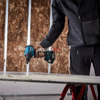 Máy Thổi Bụi Dùng Pin Makita DAS180Z