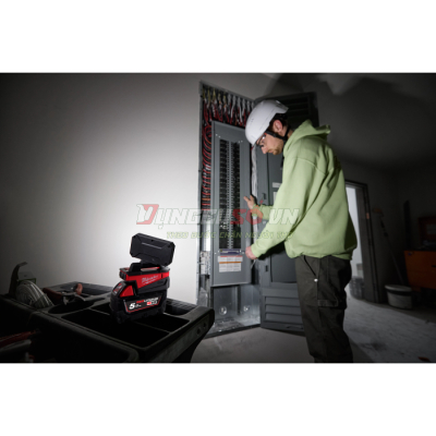 Đèn LED công trình nhỏ gọn Milwaukee M18 ALIS