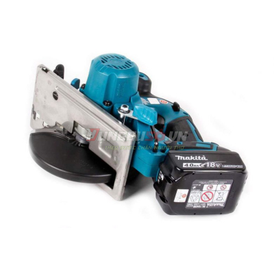 Máy cắt kim loại dùng pin 18V Makita DCS551RMJ